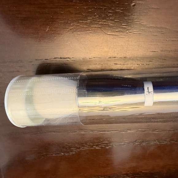 IT cosmetics CC skin perfection #702 foundation brush - Picture 3 of 5